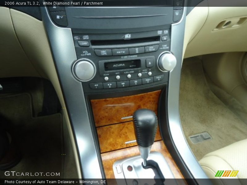 White Diamond Pearl / Parchment 2006 Acura TL 3.2