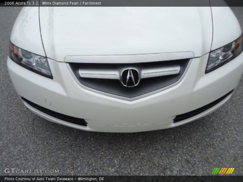 White Diamond Pearl / Parchment 2006 Acura TL 3.2