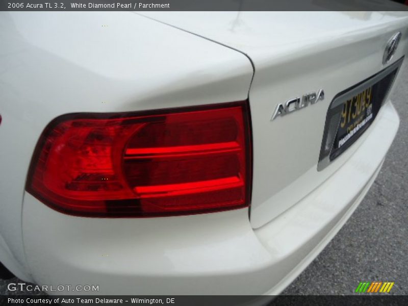White Diamond Pearl / Parchment 2006 Acura TL 3.2
