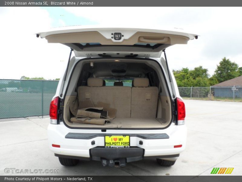 Blizzard White / Almond 2008 Nissan Armada SE