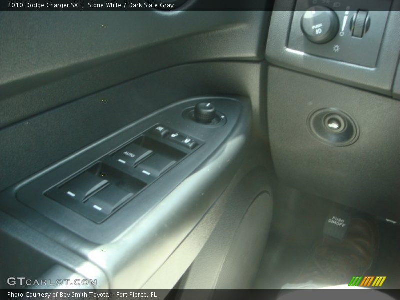 Stone White / Dark Slate Gray 2010 Dodge Charger SXT
