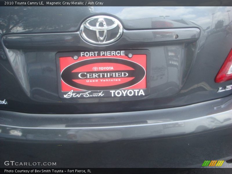 Magnetic Gray Metallic / Ash Gray 2010 Toyota Camry LE