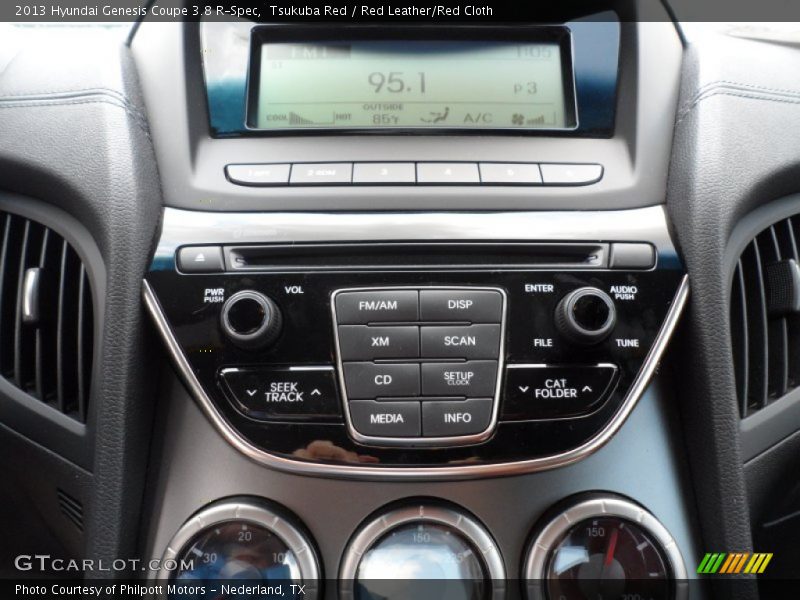 Controls of 2013 Genesis Coupe 3.8 R-Spec