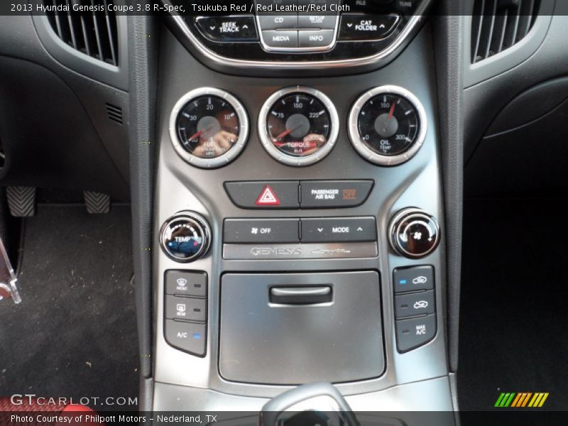 Controls of 2013 Genesis Coupe 3.8 R-Spec
