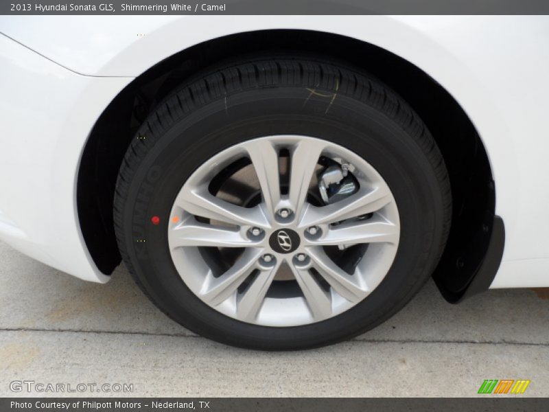 Shimmering White / Camel 2013 Hyundai Sonata GLS