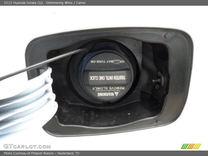 Shimmering White / Camel 2013 Hyundai Sonata GLS