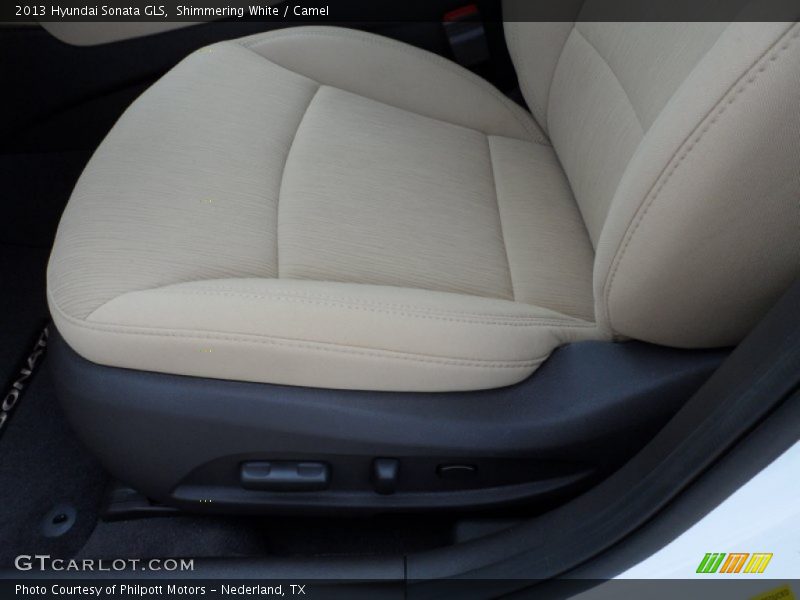 Shimmering White / Camel 2013 Hyundai Sonata GLS