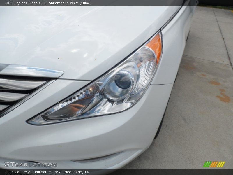 Shimmering White / Black 2013 Hyundai Sonata SE