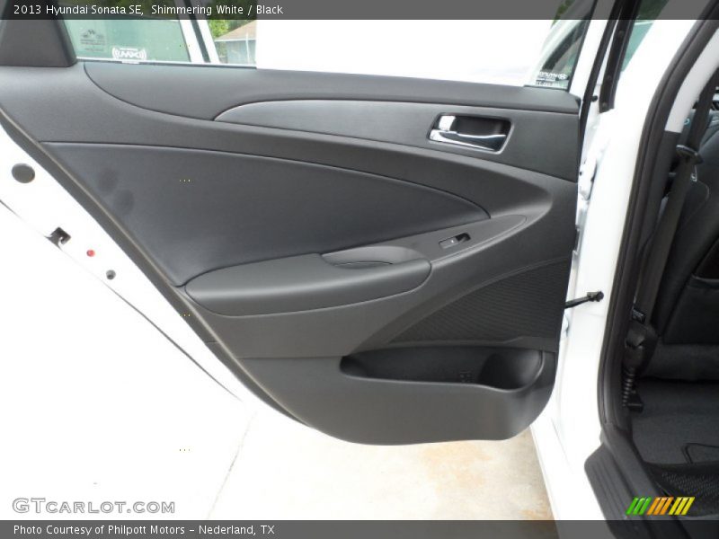 Shimmering White / Black 2013 Hyundai Sonata SE