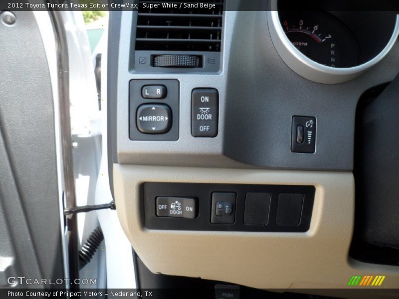 Super White / Sand Beige 2012 Toyota Tundra Texas Edition CrewMax
