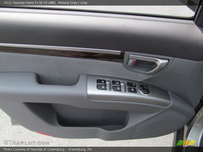 Mineral Gray / Gray 2012 Hyundai Santa Fe SE V6 AWD