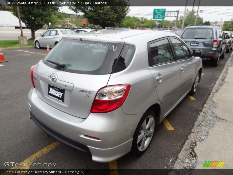 Classic Silver Metallic / Dark Charcoal 2009 Toyota Matrix S