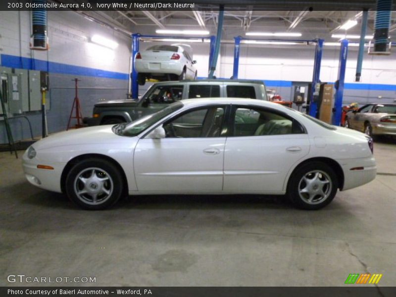 Ivory White / Neutral/Dark Neutral 2003 Oldsmobile Aurora 4.0