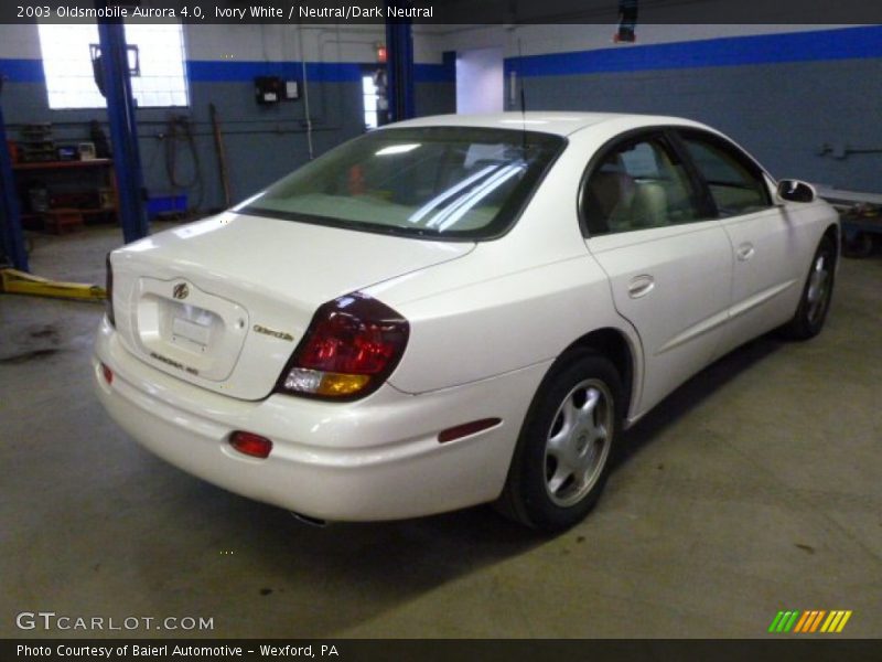 Ivory White / Neutral/Dark Neutral 2003 Oldsmobile Aurora 4.0