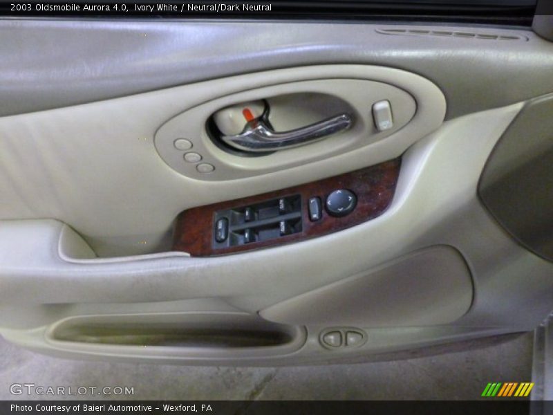 Ivory White / Neutral/Dark Neutral 2003 Oldsmobile Aurora 4.0