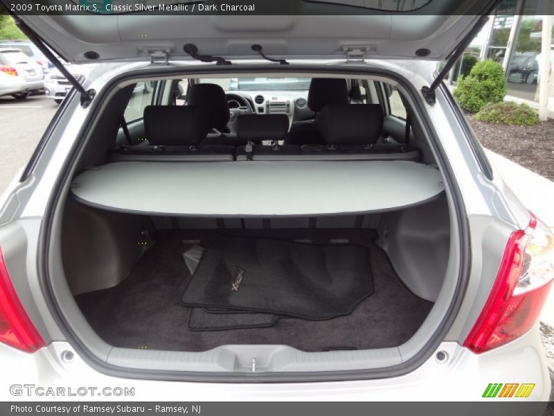 Classic Silver Metallic / Dark Charcoal 2009 Toyota Matrix S