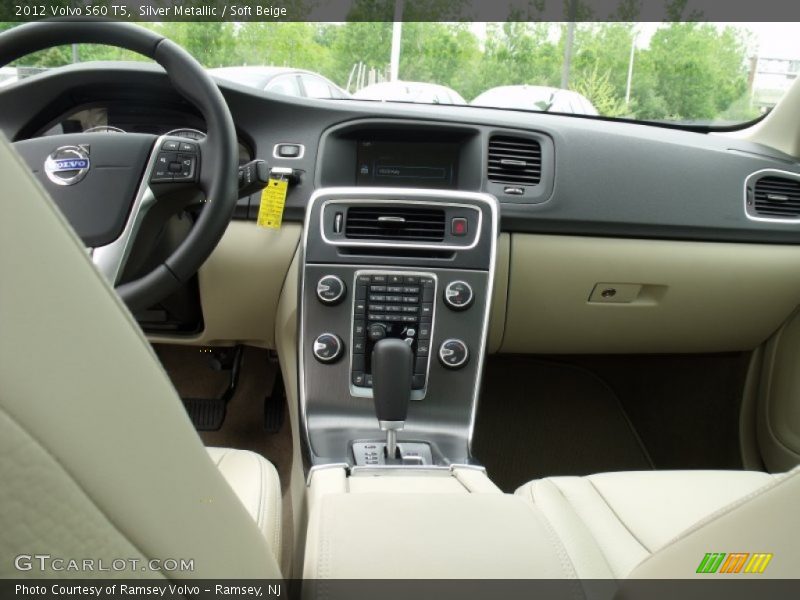 Silver Metallic / Soft Beige 2012 Volvo S60 T5