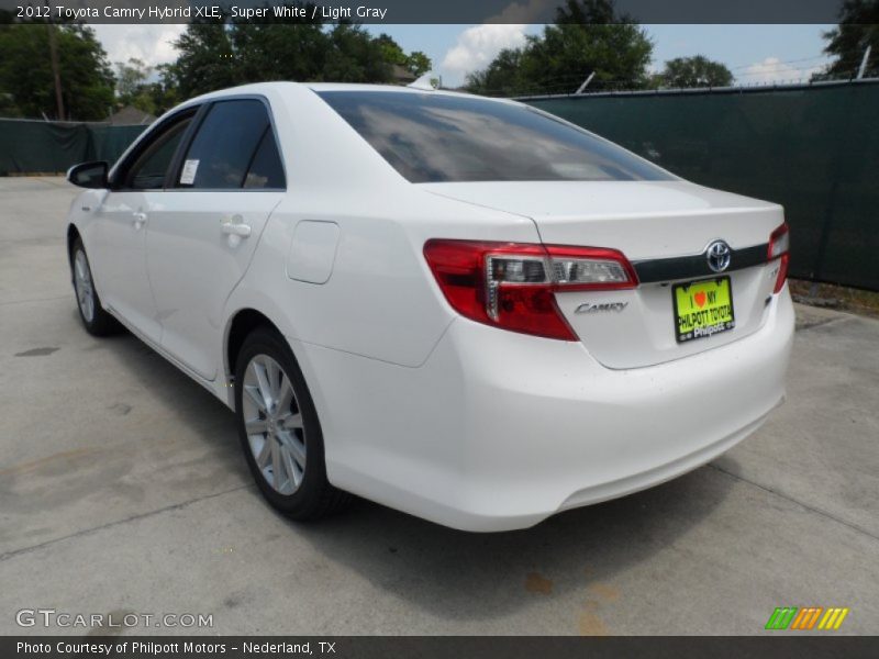 Super White / Light Gray 2012 Toyota Camry Hybrid XLE