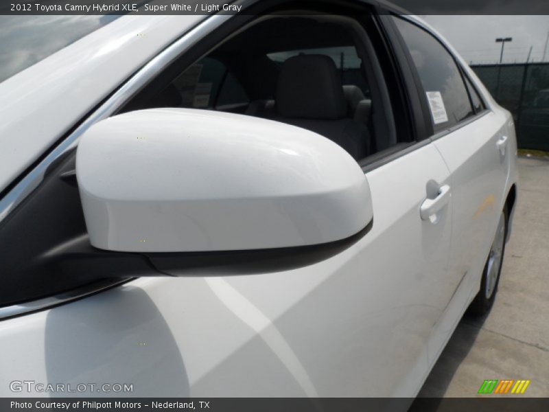 Super White / Light Gray 2012 Toyota Camry Hybrid XLE