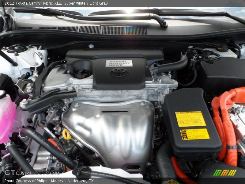 Super White / Light Gray 2012 Toyota Camry Hybrid XLE
