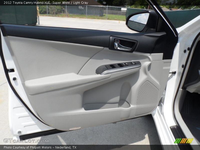 Super White / Light Gray 2012 Toyota Camry Hybrid XLE
