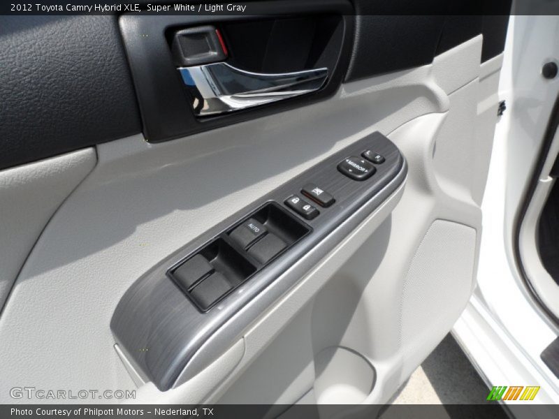 Super White / Light Gray 2012 Toyota Camry Hybrid XLE