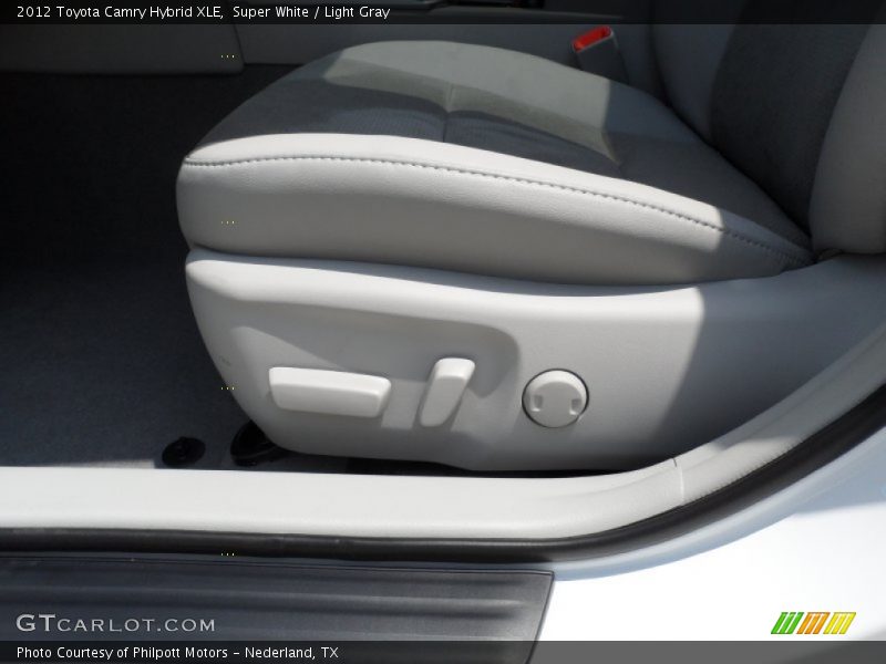 Super White / Light Gray 2012 Toyota Camry Hybrid XLE