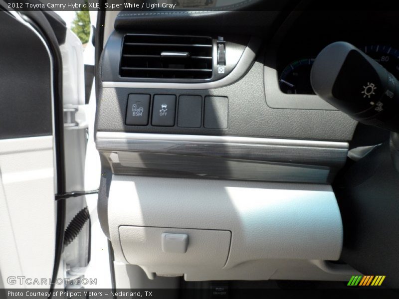 Super White / Light Gray 2012 Toyota Camry Hybrid XLE