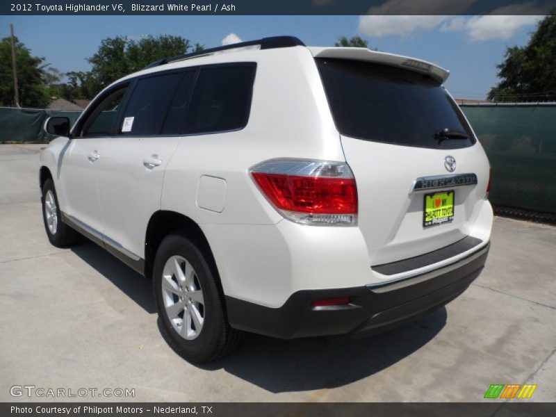 Blizzard White Pearl / Ash 2012 Toyota Highlander V6