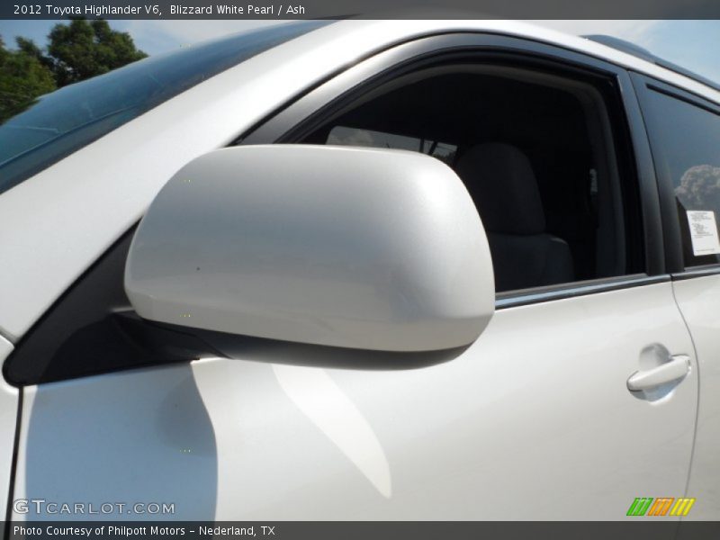 Blizzard White Pearl / Ash 2012 Toyota Highlander V6