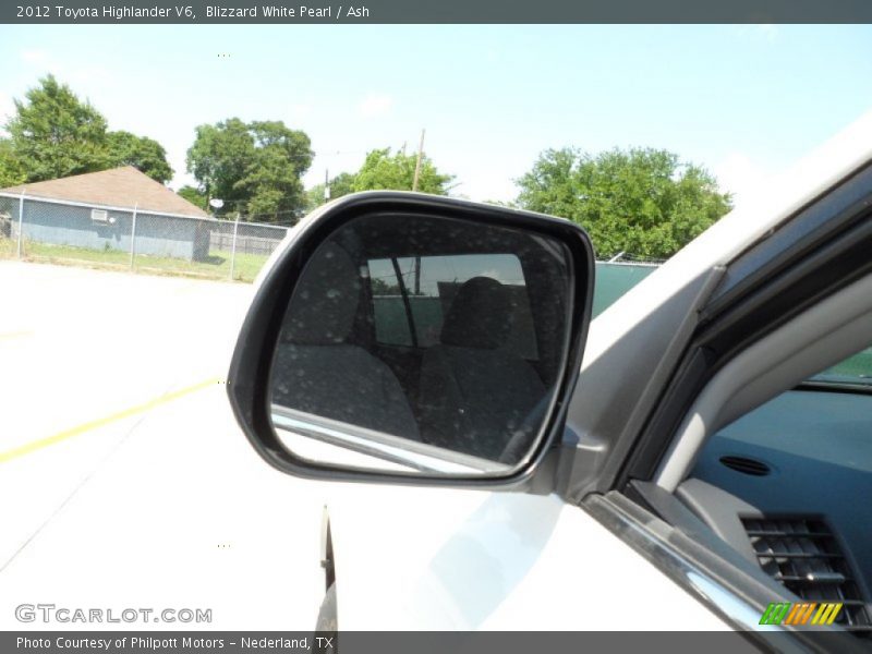 Blizzard White Pearl / Ash 2012 Toyota Highlander V6