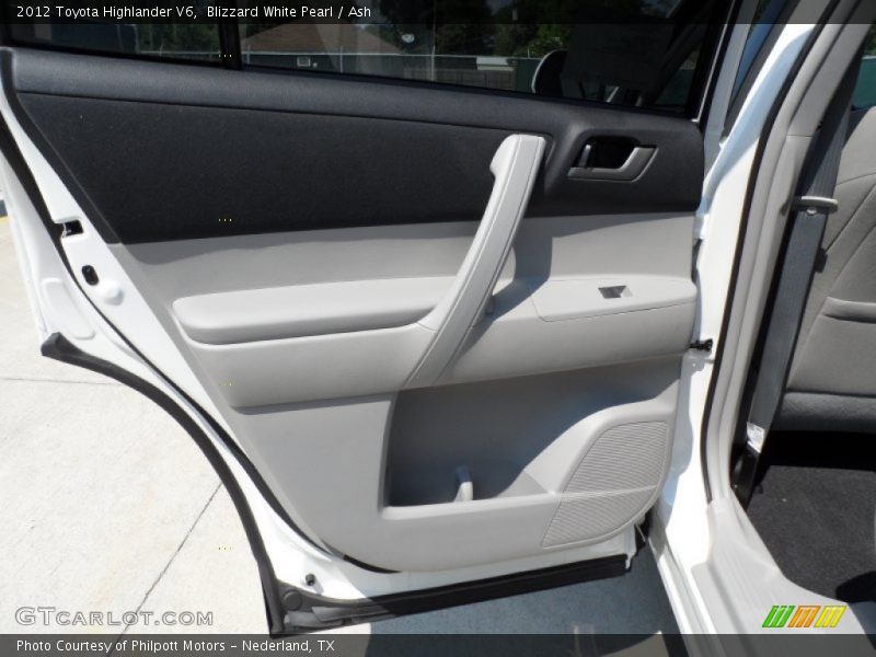 Blizzard White Pearl / Ash 2012 Toyota Highlander V6