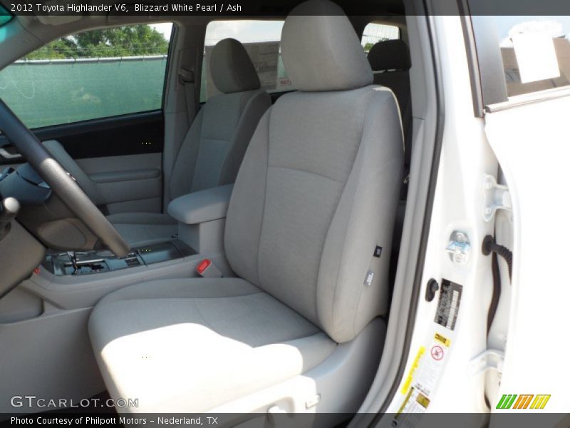 Blizzard White Pearl / Ash 2012 Toyota Highlander V6