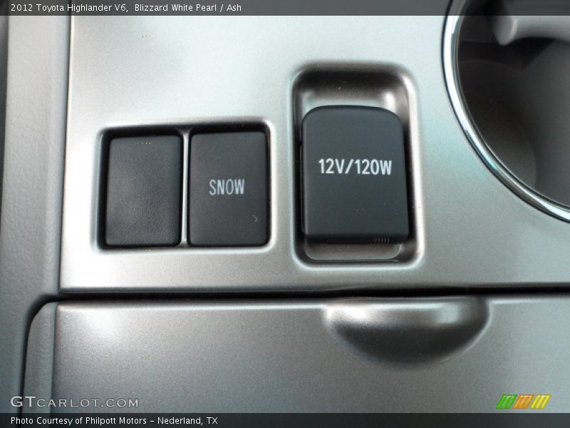 Blizzard White Pearl / Ash 2012 Toyota Highlander V6