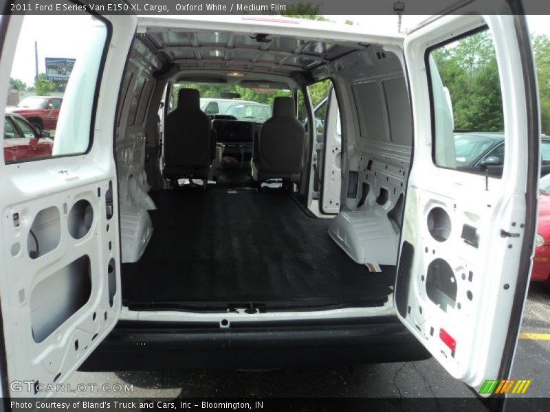 Oxford White / Medium Flint 2011 Ford E Series Van E150 XL Cargo