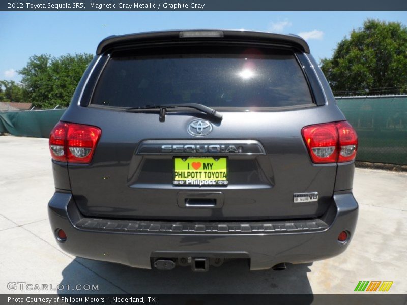 Magnetic Gray Metallic / Graphite Gray 2012 Toyota Sequoia SR5
