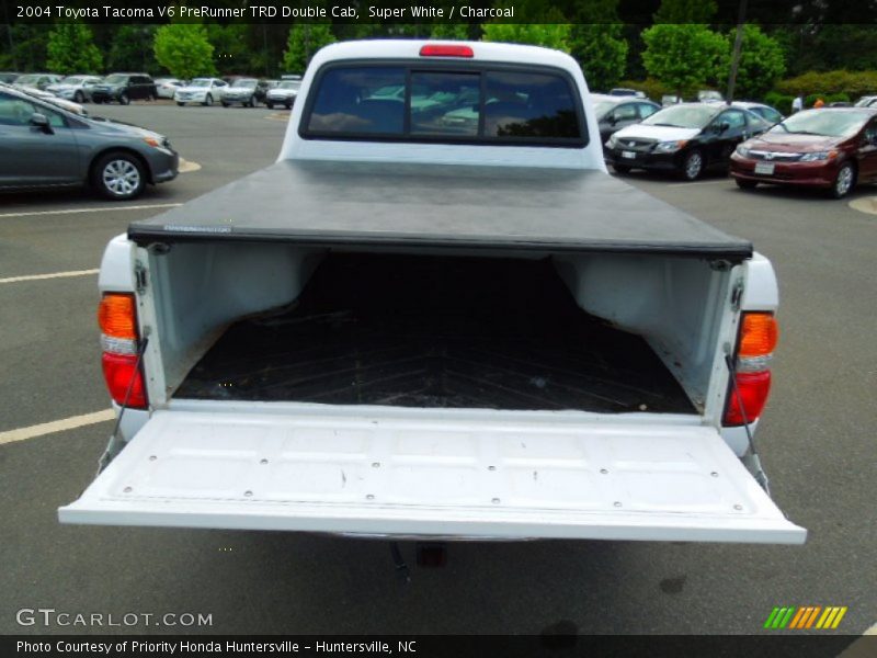 Super White / Charcoal 2004 Toyota Tacoma V6 PreRunner TRD Double Cab