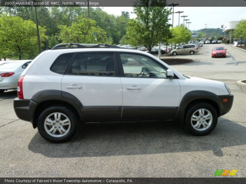 Nordic White / Beige 2007 Hyundai Tucson SE 4WD