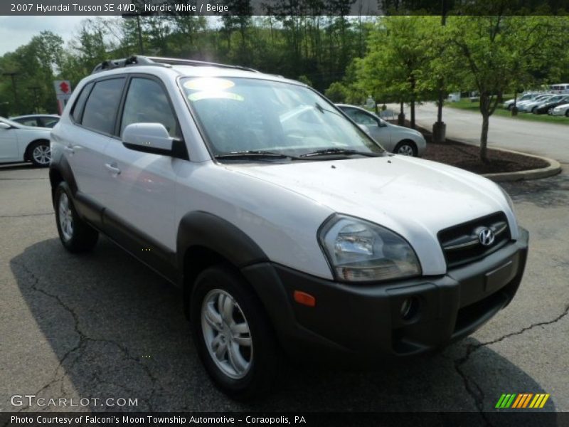 Nordic White / Beige 2007 Hyundai Tucson SE 4WD
