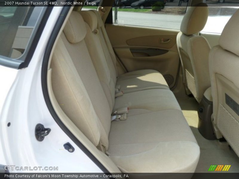 Nordic White / Beige 2007 Hyundai Tucson SE 4WD