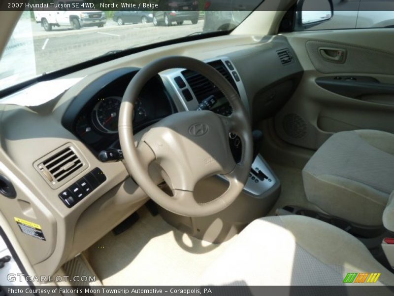 Nordic White / Beige 2007 Hyundai Tucson SE 4WD