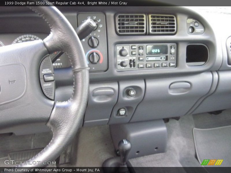 Controls of 1999 Ram 1500 Sport Regular Cab 4x4