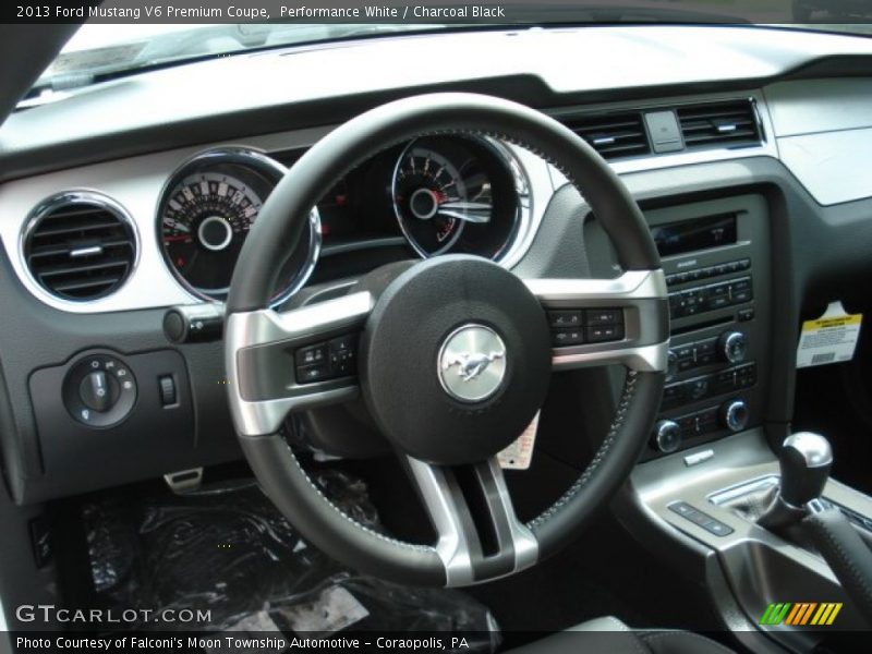  2013 Mustang V6 Premium Coupe Steering Wheel