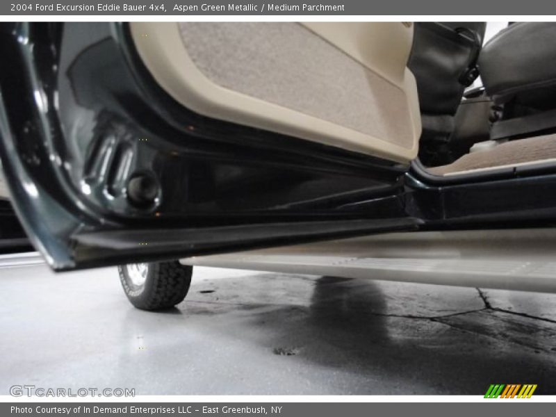Aspen Green Metallic / Medium Parchment 2004 Ford Excursion Eddie Bauer 4x4