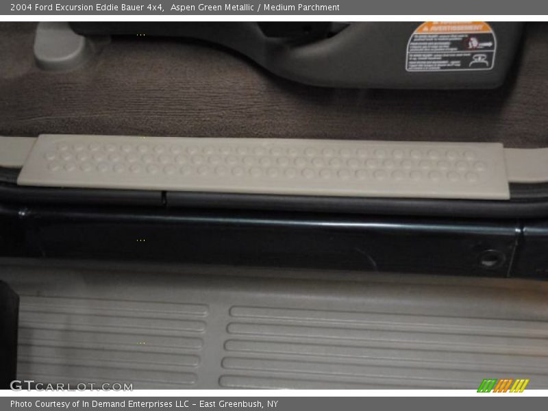 Aspen Green Metallic / Medium Parchment 2004 Ford Excursion Eddie Bauer 4x4
