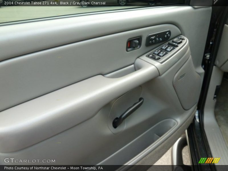 Black / Gray/Dark Charcoal 2004 Chevrolet Tahoe Z71 4x4