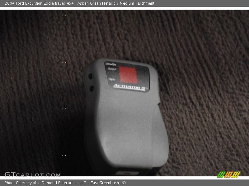 Aspen Green Metallic / Medium Parchment 2004 Ford Excursion Eddie Bauer 4x4