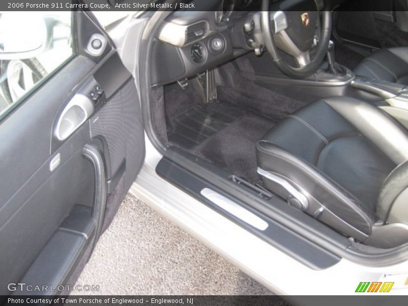 Arctic Silver Metallic / Black 2006 Porsche 911 Carrera Coupe