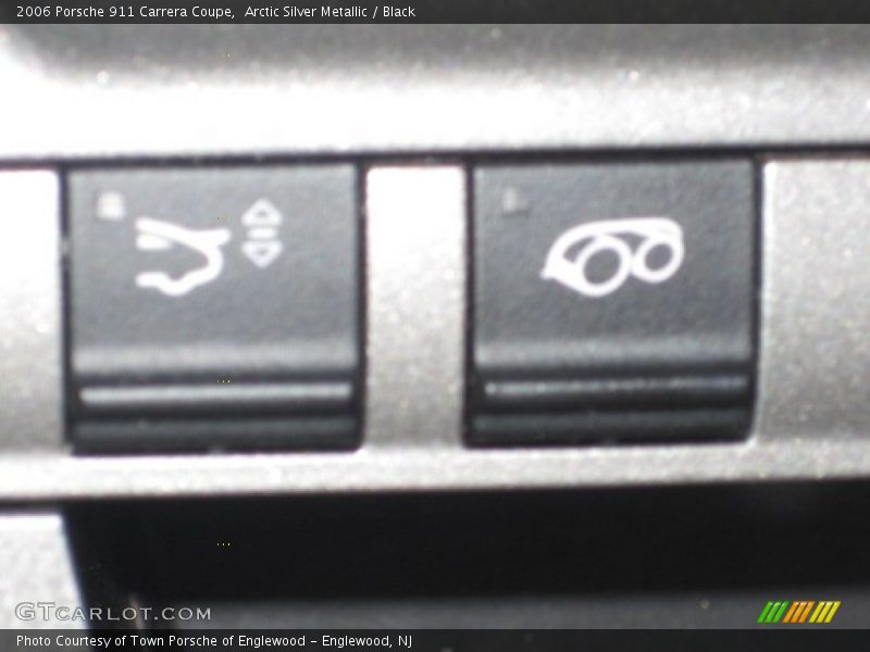 Arctic Silver Metallic / Black 2006 Porsche 911 Carrera Coupe