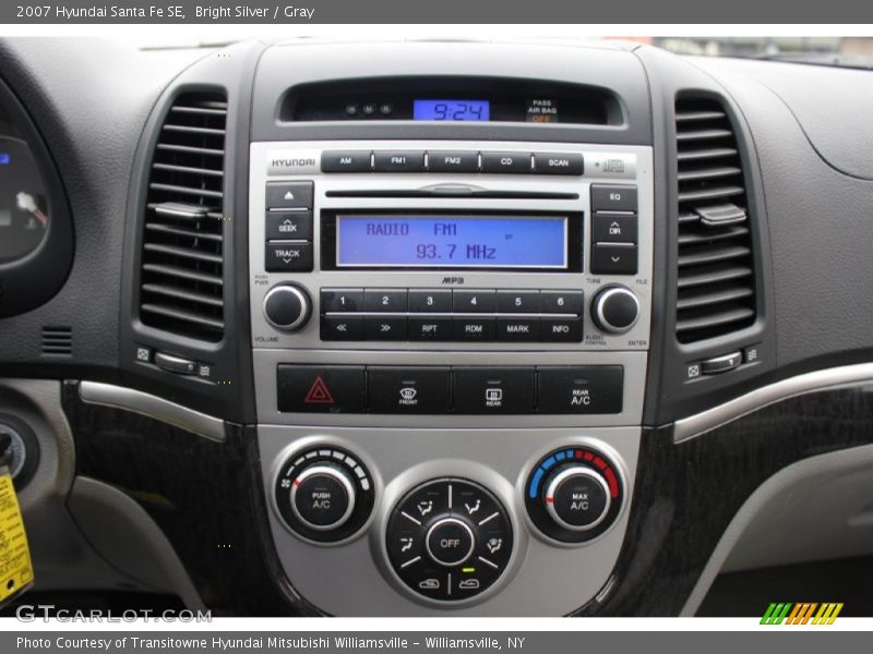 Bright Silver / Gray 2007 Hyundai Santa Fe SE